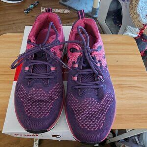 Propet Ultra Women's Sneaker 9M